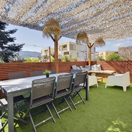 Chez Clement - De - Climatise Avec Terrasse Pour 6 *